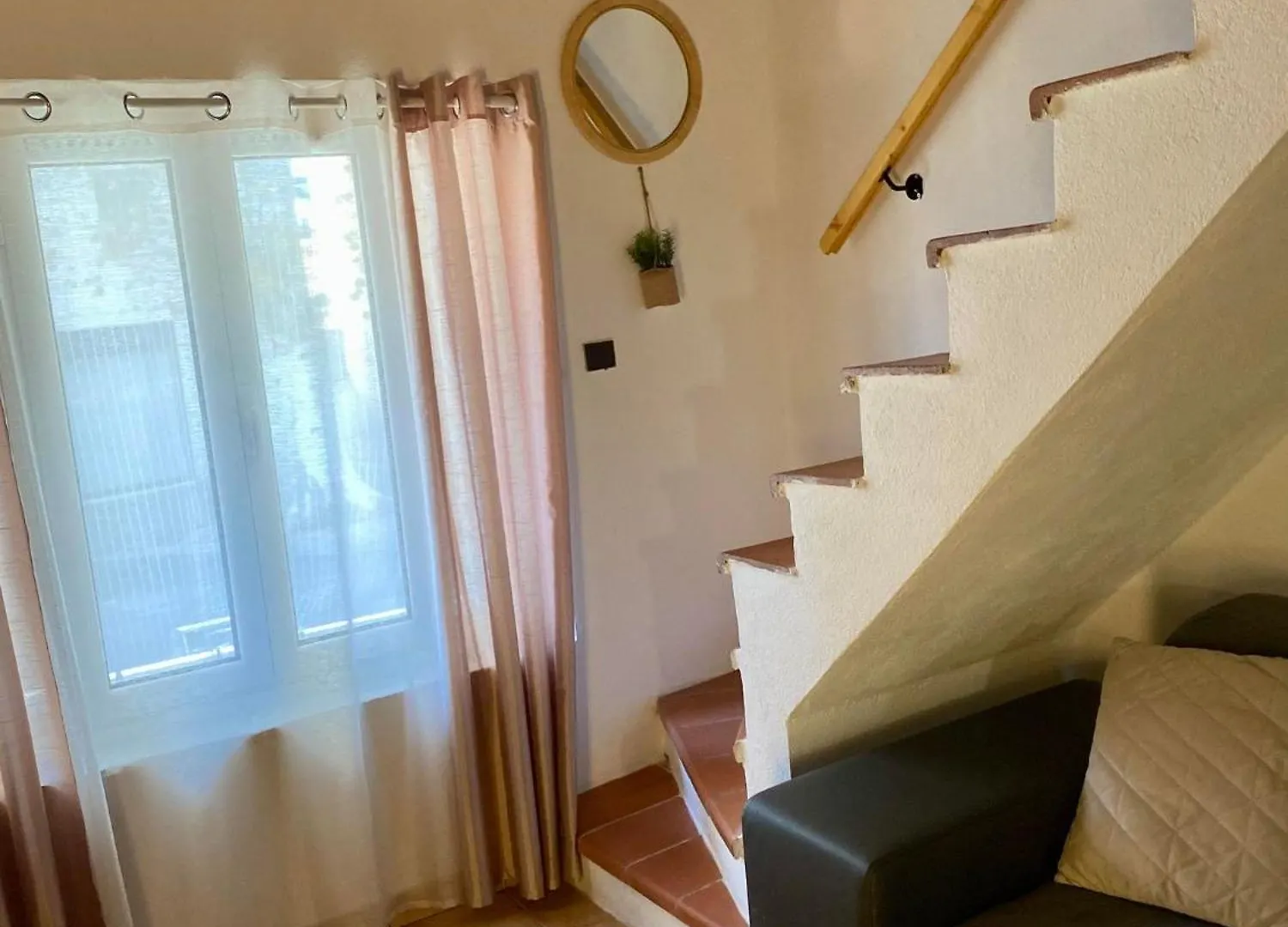 T3 Plein Centre Ville Istres Apartment