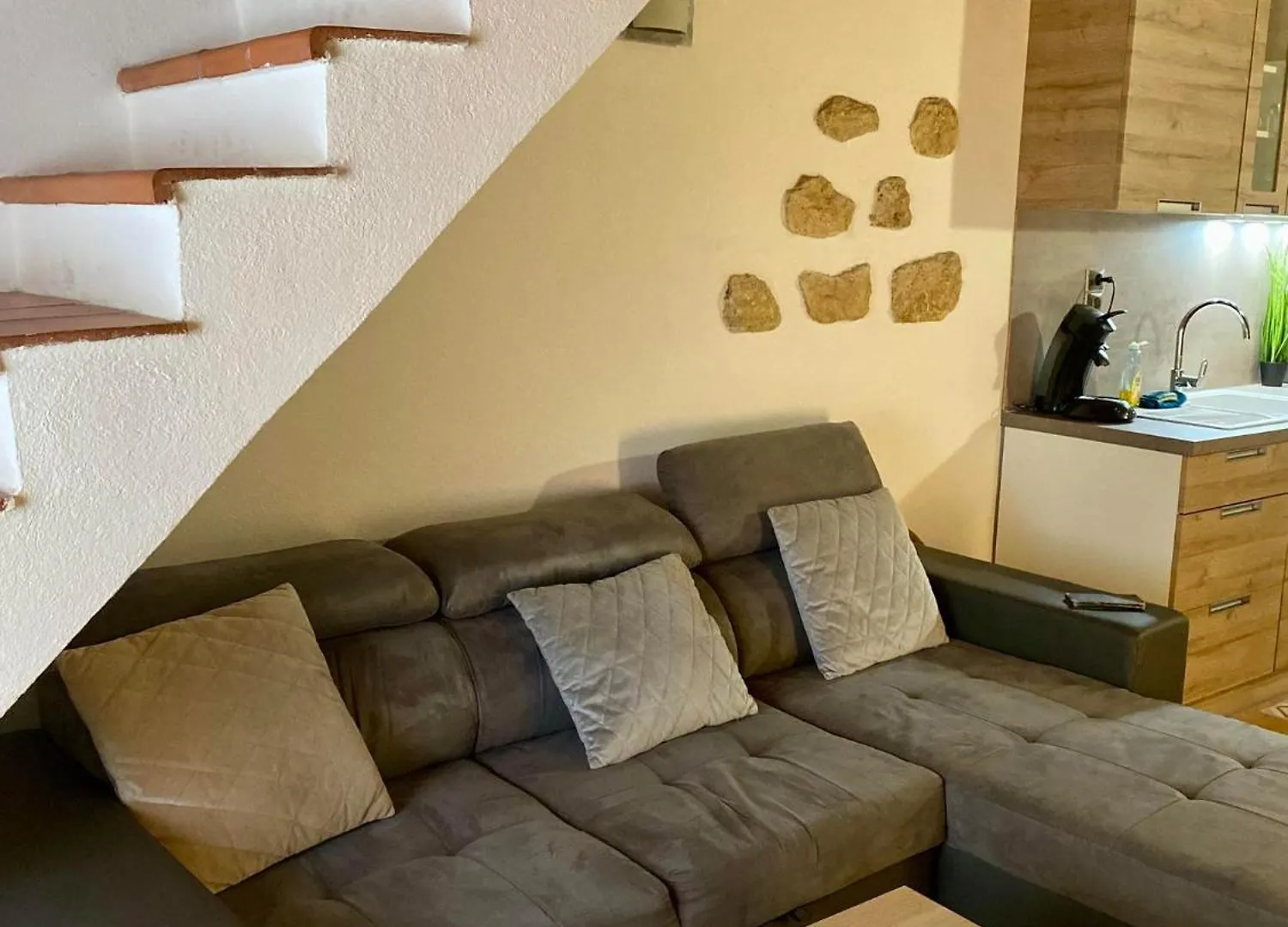 T3 Plein Centre Ville Istres Apartment